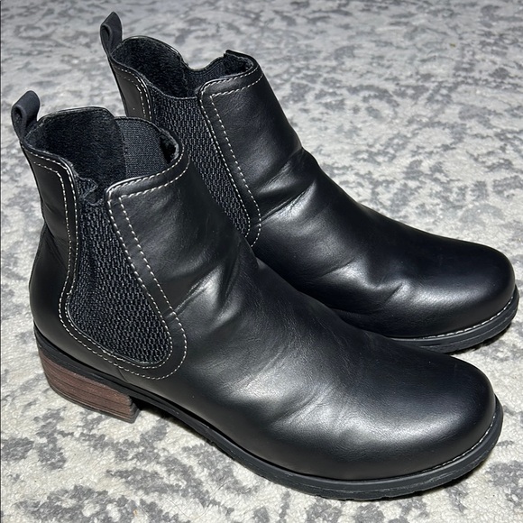 Eastland Black Leather Ankle Boots Size 11 - Picture 1 of 7